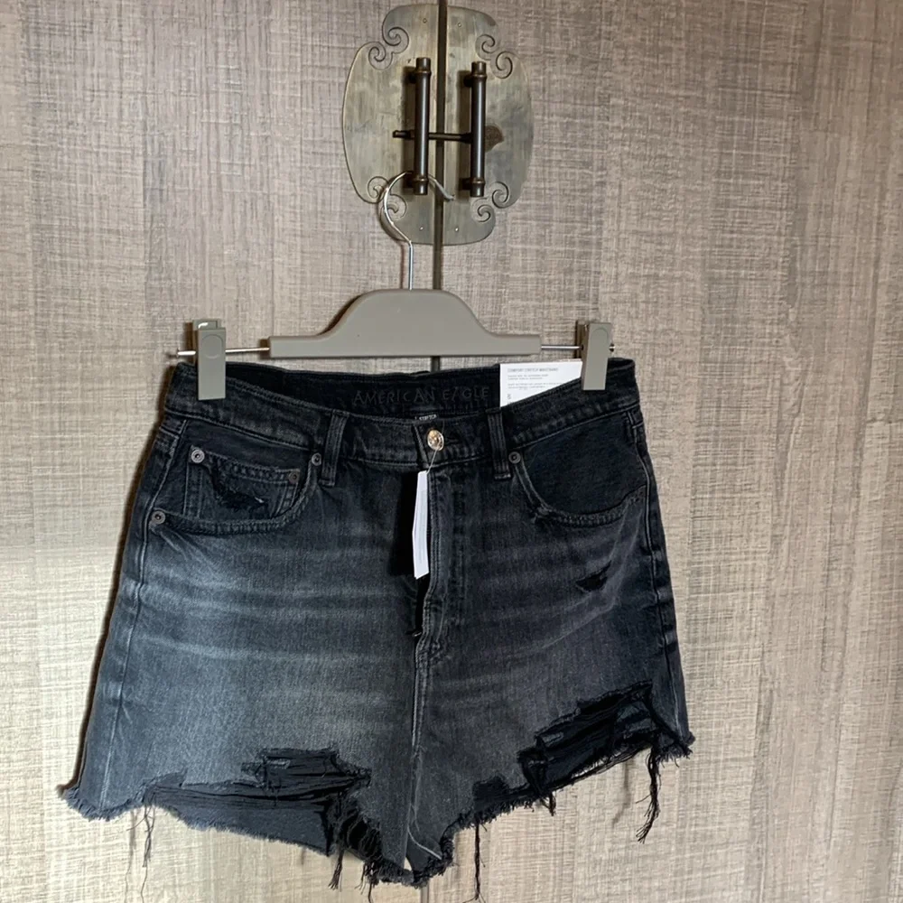 American Eagle‎ Highest Rise 90’s Boyfriend Short